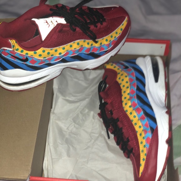 Size 5 Air Max (95) - Picture 3 of 3